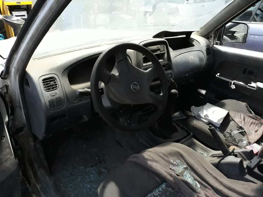 NISSAN Navara D22 (1997-2005) Кнопка стеклоподъемника задней правой двери 829602S700 22072442