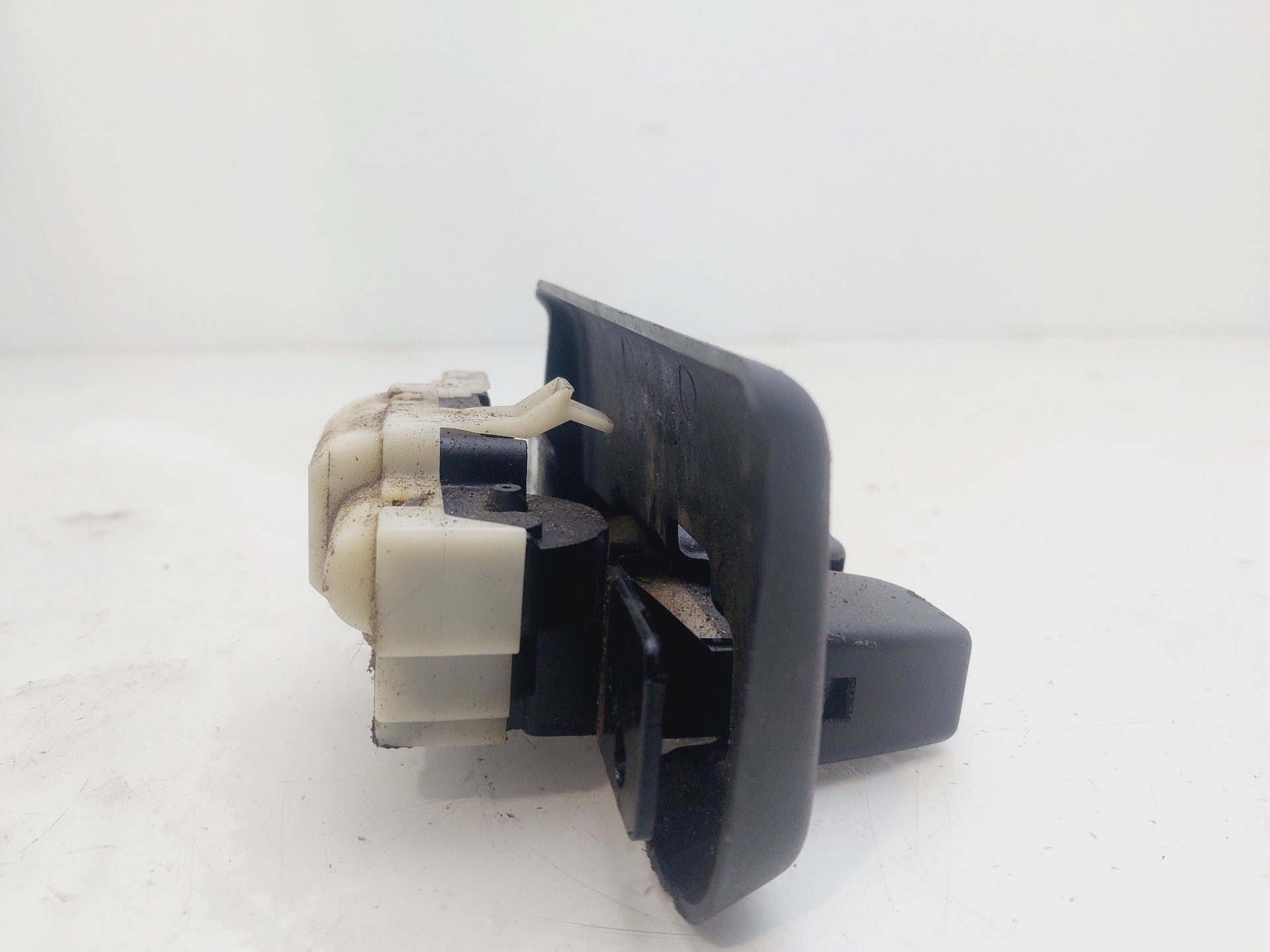 VAUXHALL Tailgate Boot Lock 8200076240E 25391832