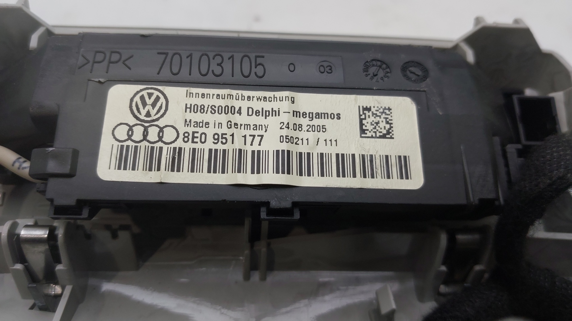 SUZUKI SX4 1 generation (2006-2014) Citas salona daļas 8E0951177 25403415