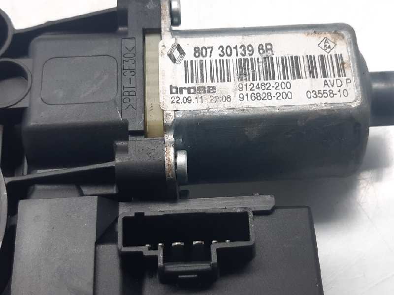 RENAULT Megane 3 generation (2008-2020) Front Right Door Window Control Motor 807301396R 18596850