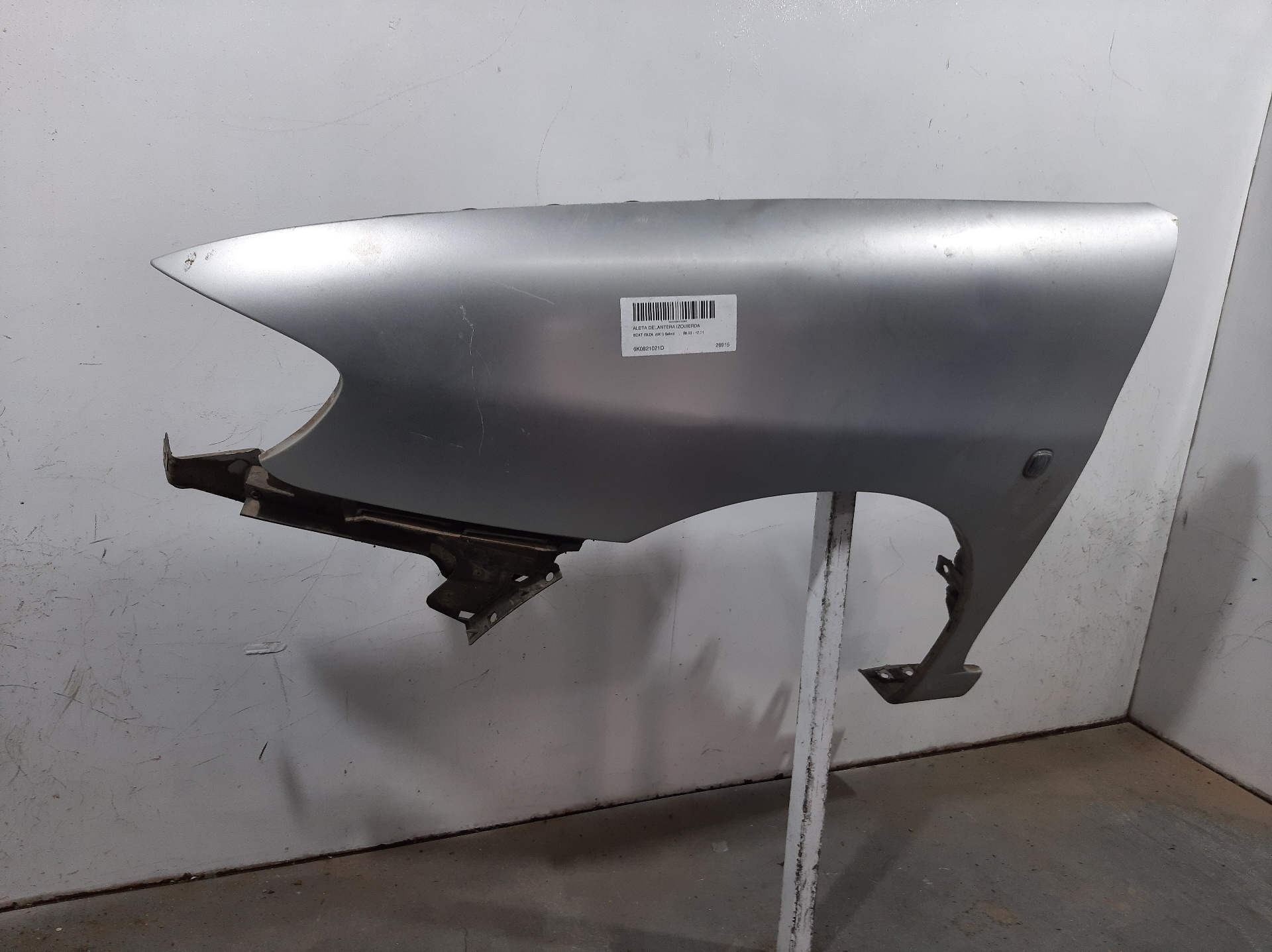 SEAT Ibiza 2 generation (1993-2002) Front Left Fender 6K0821021D 24932523