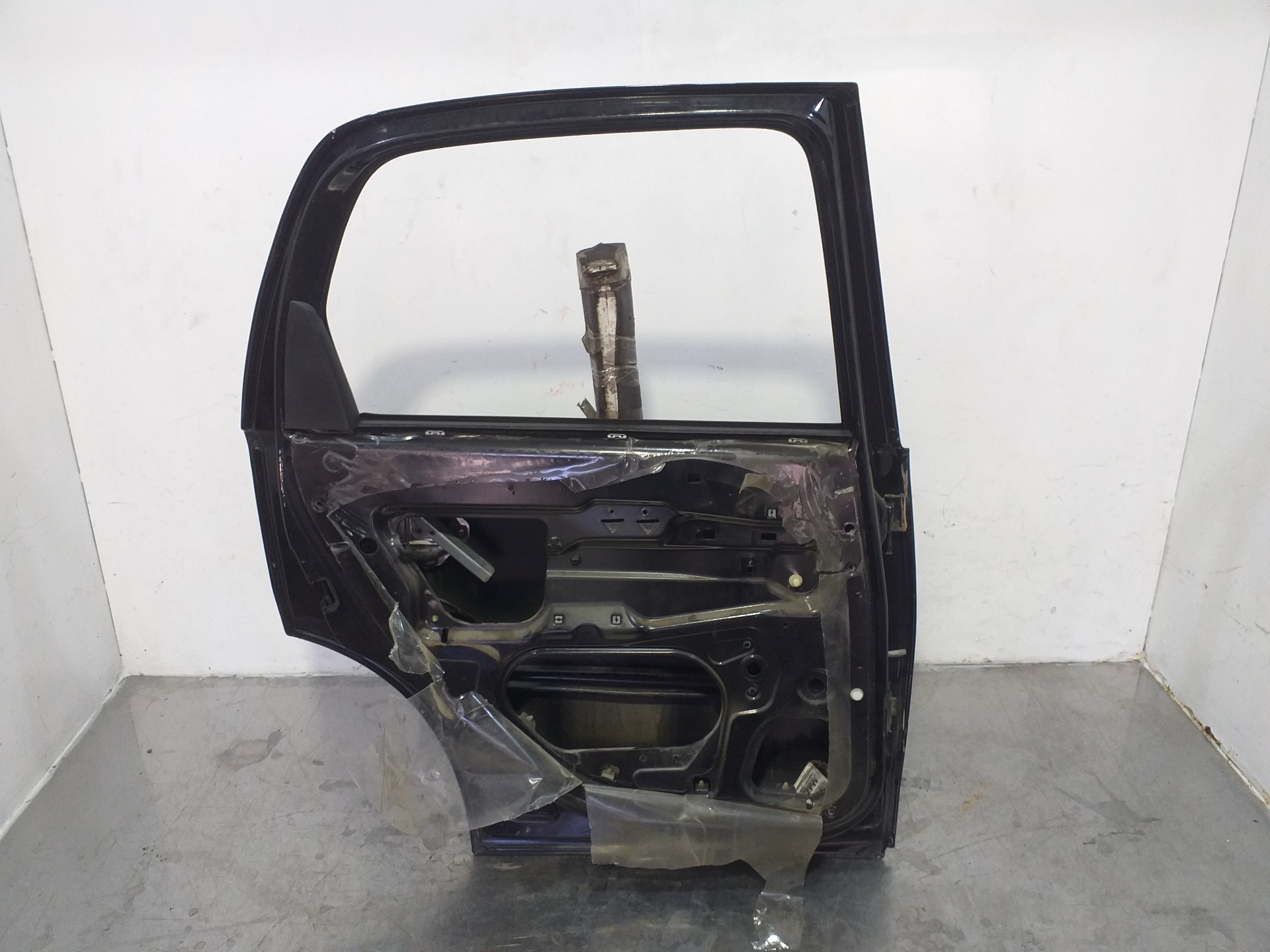 FIAT Corsa C (2000-2006) Rear Left Door 13114690 25083346