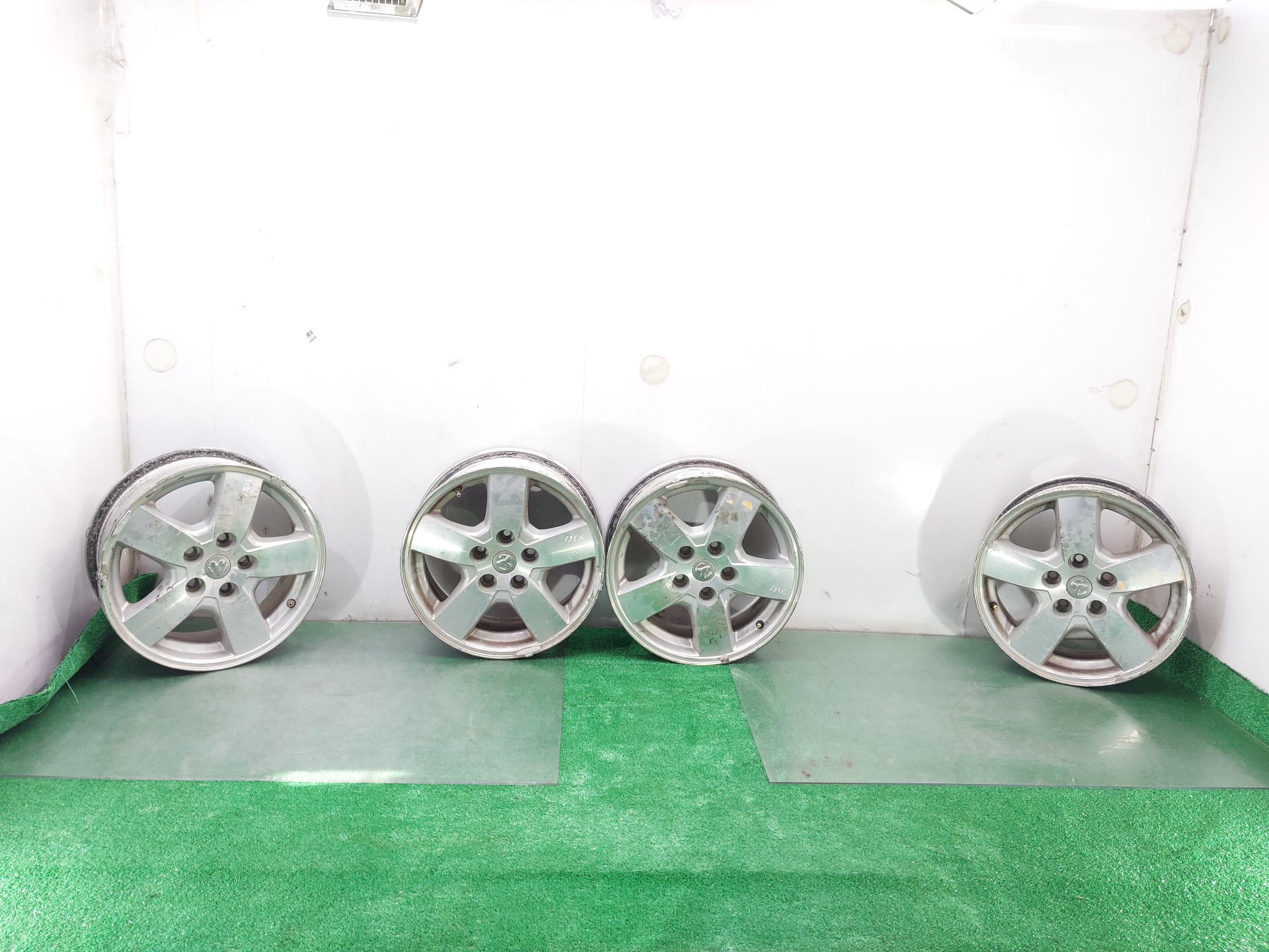 DODGE Nitro 1 generation (2007-2010) Wheel Set R16, ALUMINIO 24134608