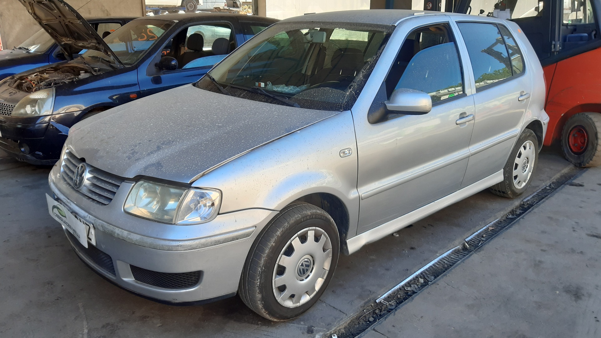 NISSAN Polo 3 generation (1994-2002) Преден ляв мигач 6N0953041N 18800438