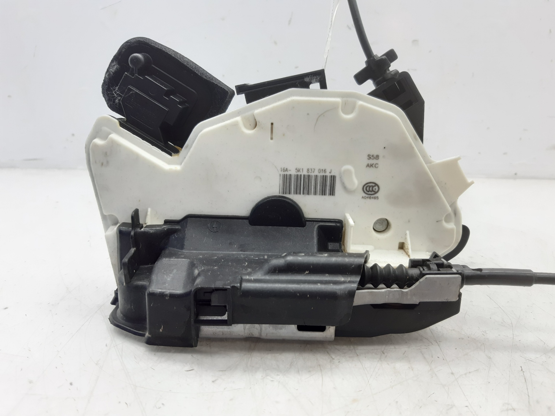 SEAT Leon 3 generation (2012-2020) Front Right Door Lock 5K1837016J 24110970