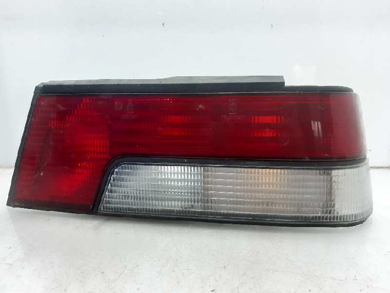 PEUGEOT 405 1 generation (1987-1996) Rear Right Taillight Lamp 6751222 24010636