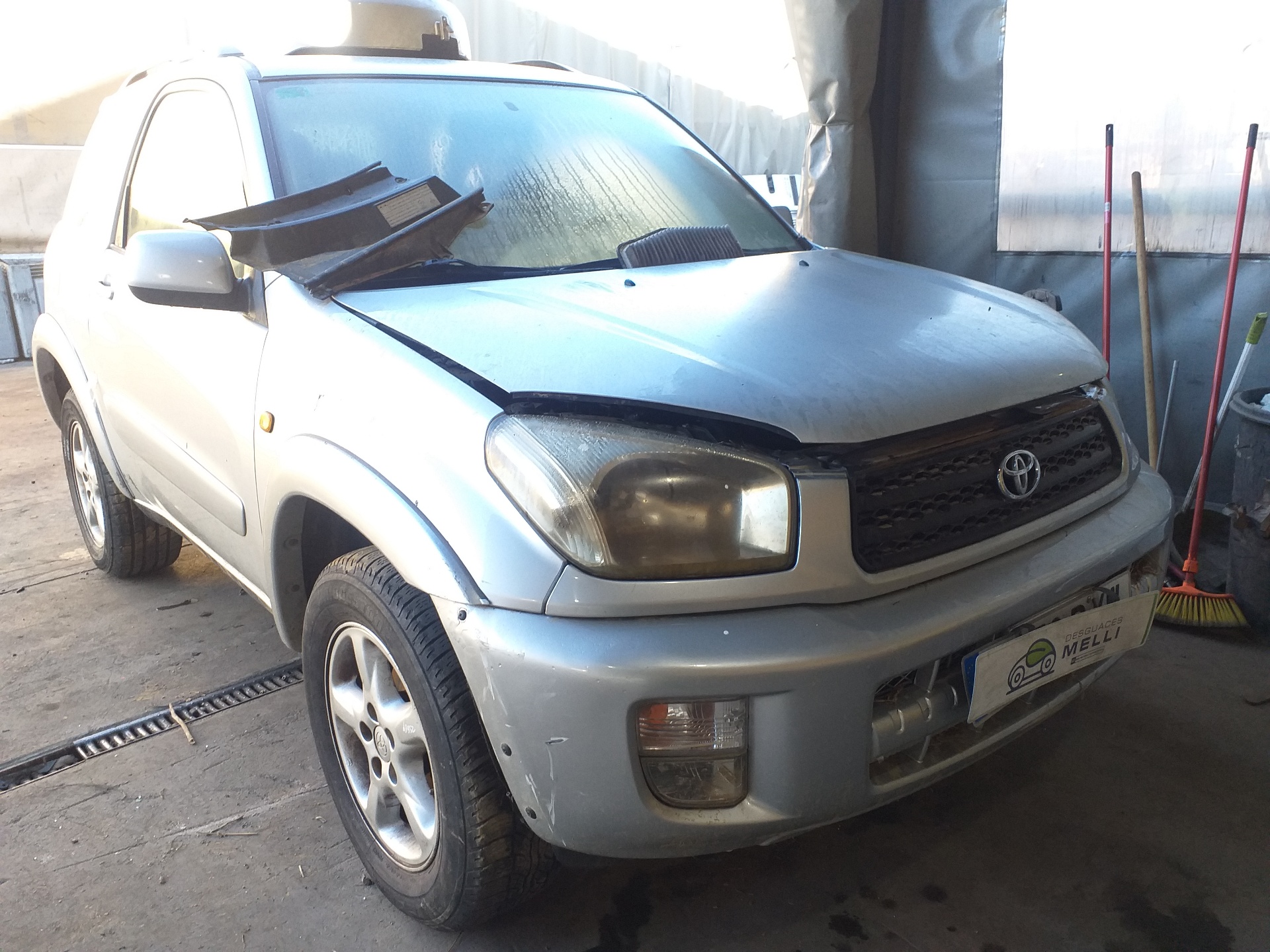 TOYOTA RAV4 2 generation (XA20) (2000-2006) Передний левый указатель поворота 4223L 18762979