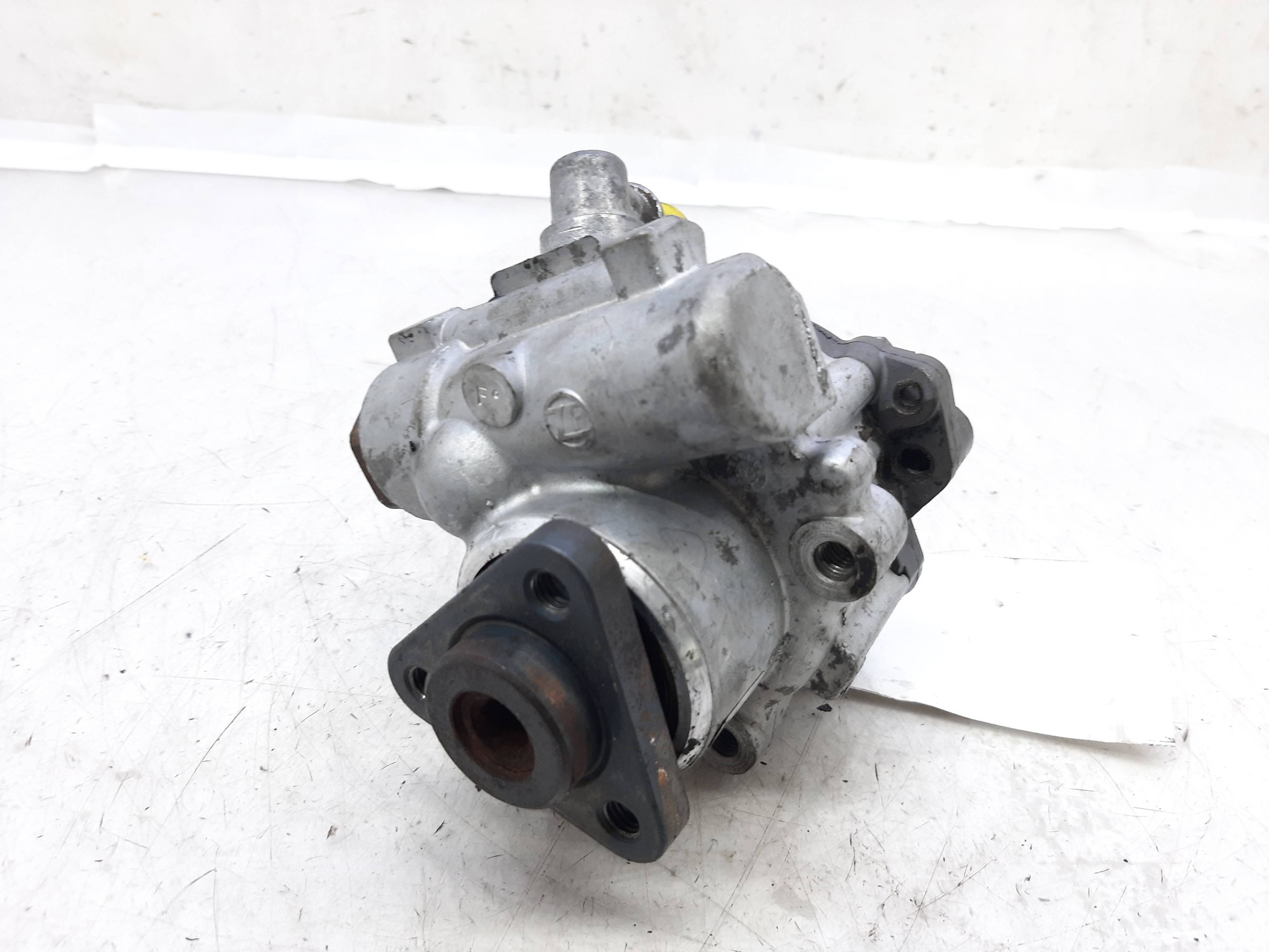 VOLKSWAGEN Passat B5 (1996-2005) Power Steering Pump 3B0422154A 22435067