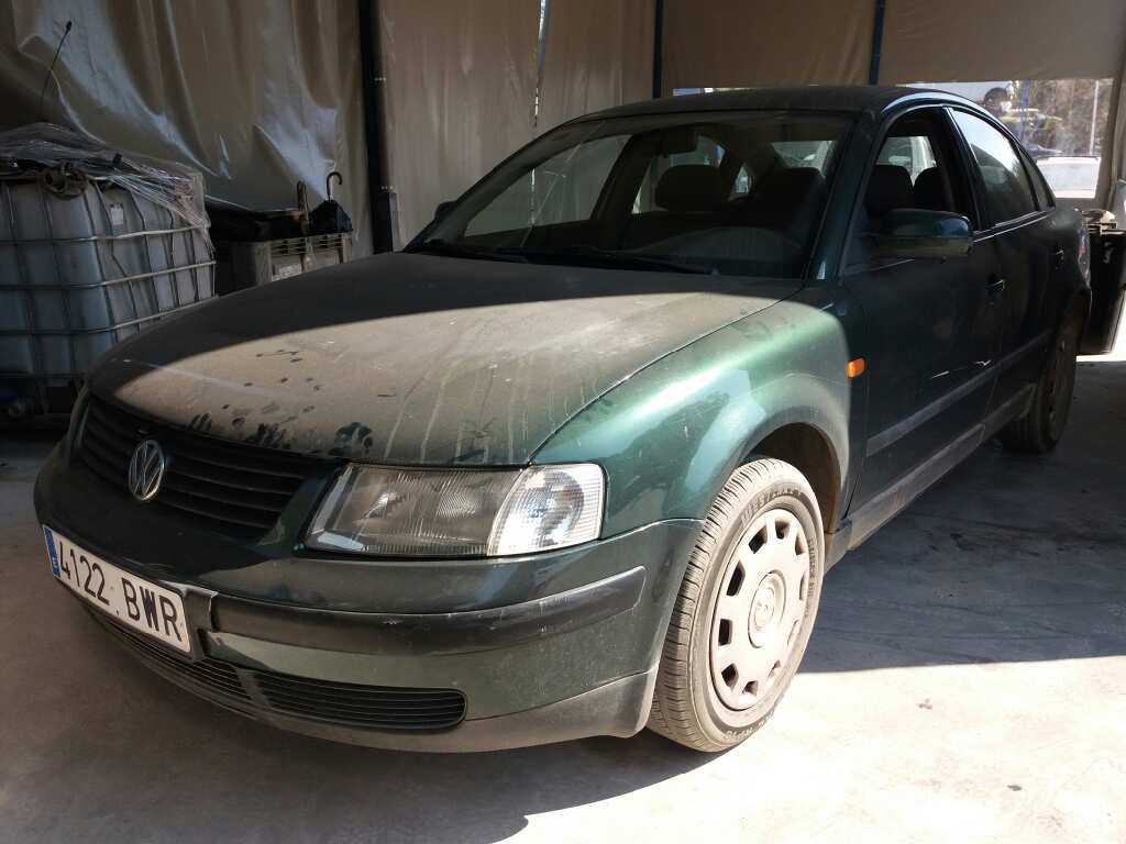 VOLKSWAGEN Passat B5 (1996-2005) Маторчик стеклоподъемника передней правой двери 0130821694 20177121