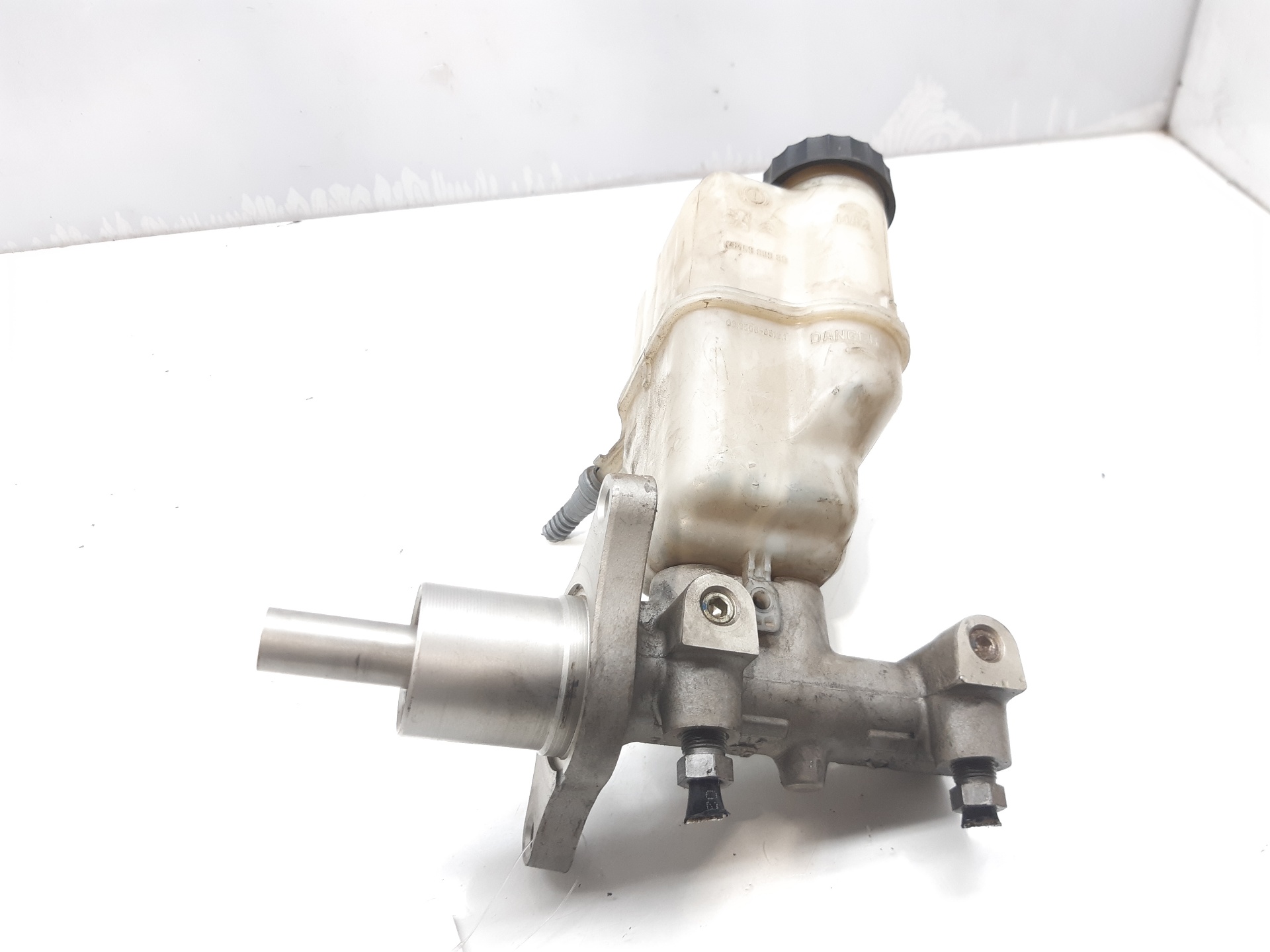 PEUGEOT 508 1 generation (2010-2020) Brake Cylinder 9646980980 24930045