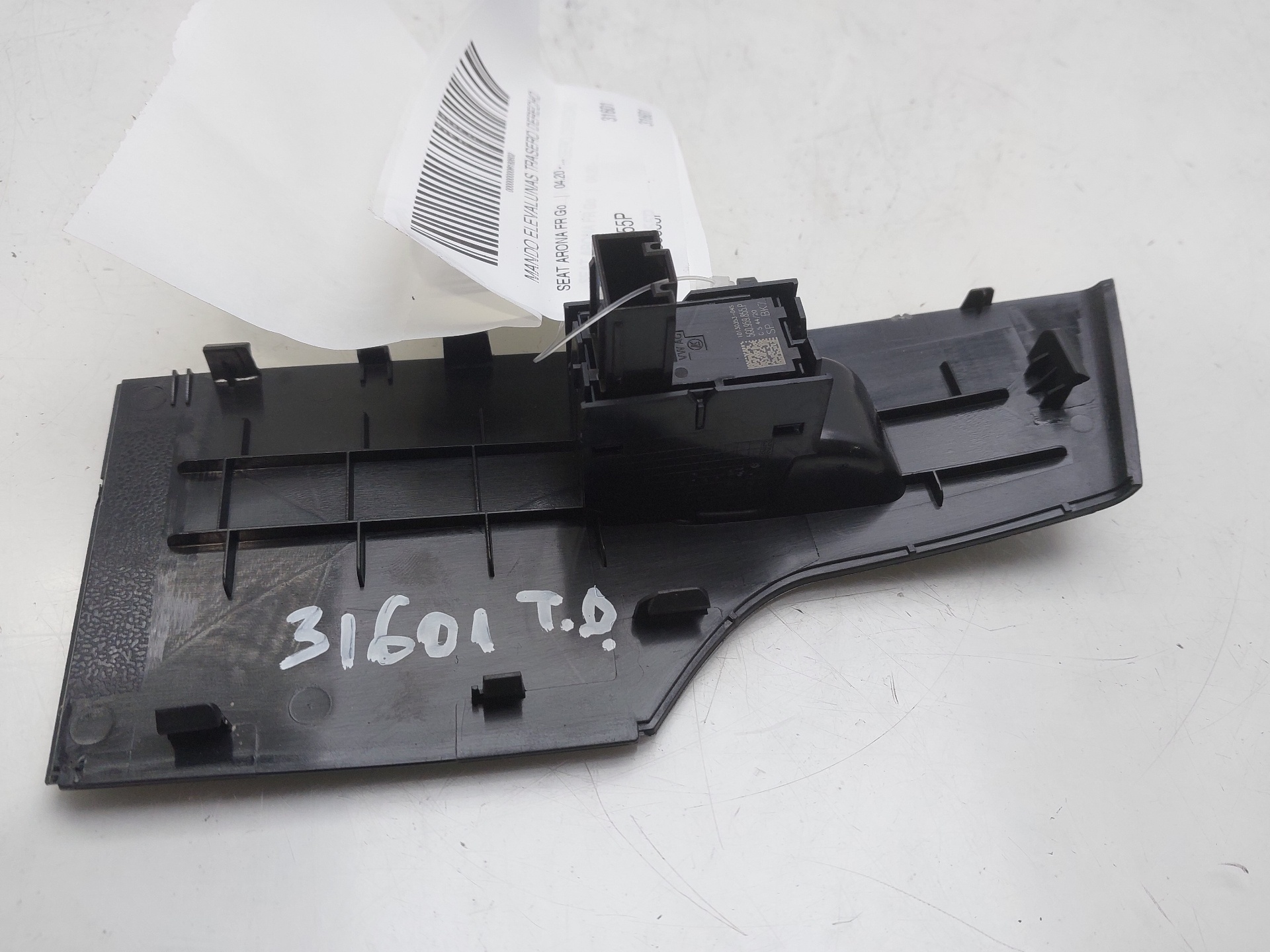 SEAT Arona 1 generation (2017-2024) Rear Right Door Window Control Switch 5G0959855P 21667342