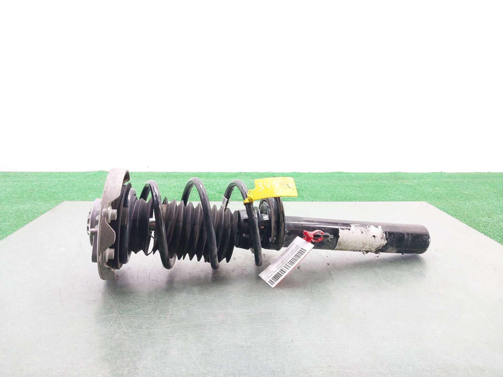 BMW X1 F48/F49 (2015-2023) Front Right Shock Absorber 31316886752 25157832