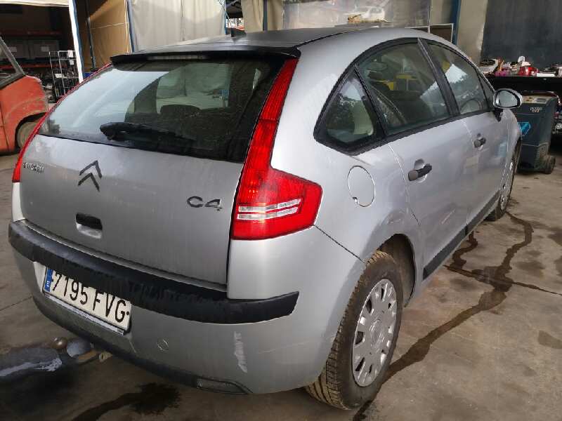 PEUGEOT C4 1 generation (2004-2011) Кронштейн ручки передней левой двери 96435311VD 24883655