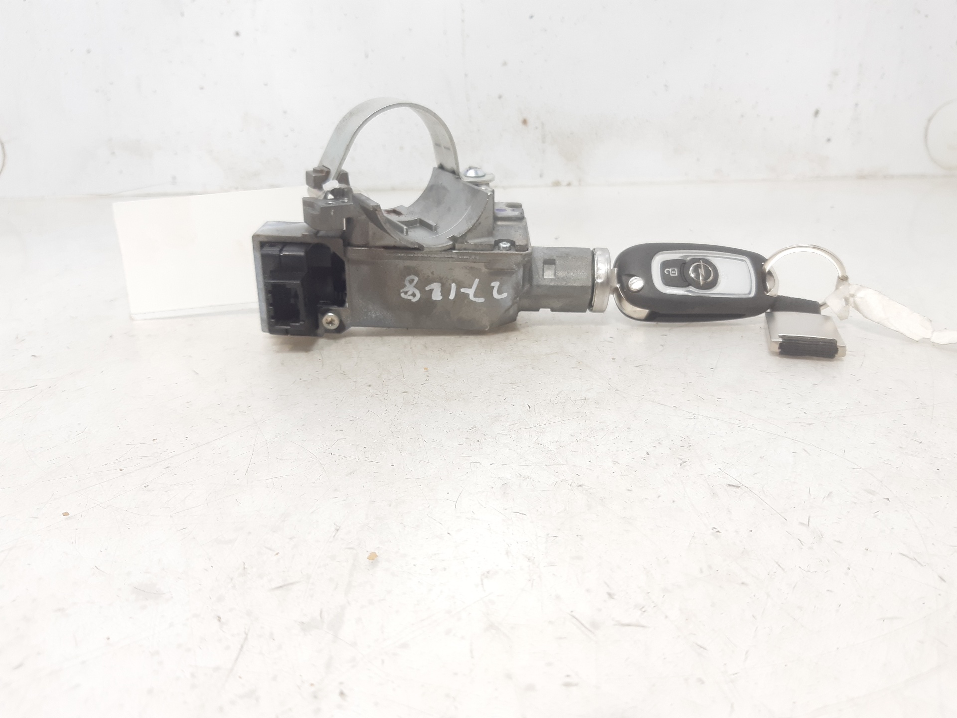 OPEL Astra K (2015-2021) Ignition Lock 39079938 20991261