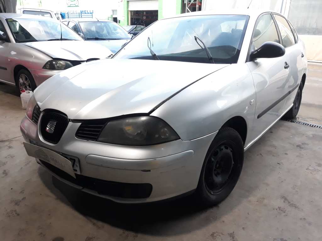 SEAT Cordoba 2 generation (1999-2009) Стеклоподъемник передней левой двери 6L4837461 18444378