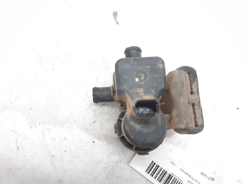 VOLVO XC90 1 generation (2002-2014) Pompe à eau 8631634 20171177