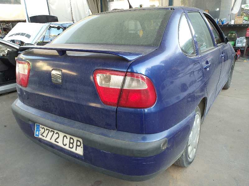 SEAT Ibiza 2 generation (1993-2002) Priekšējo labo durvju spogulis 6K1857508G 18404263