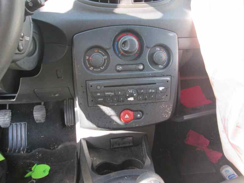 RENAULT Clio 2 generation (1998-2013) Другие внутренние детали 8200310580 20191643