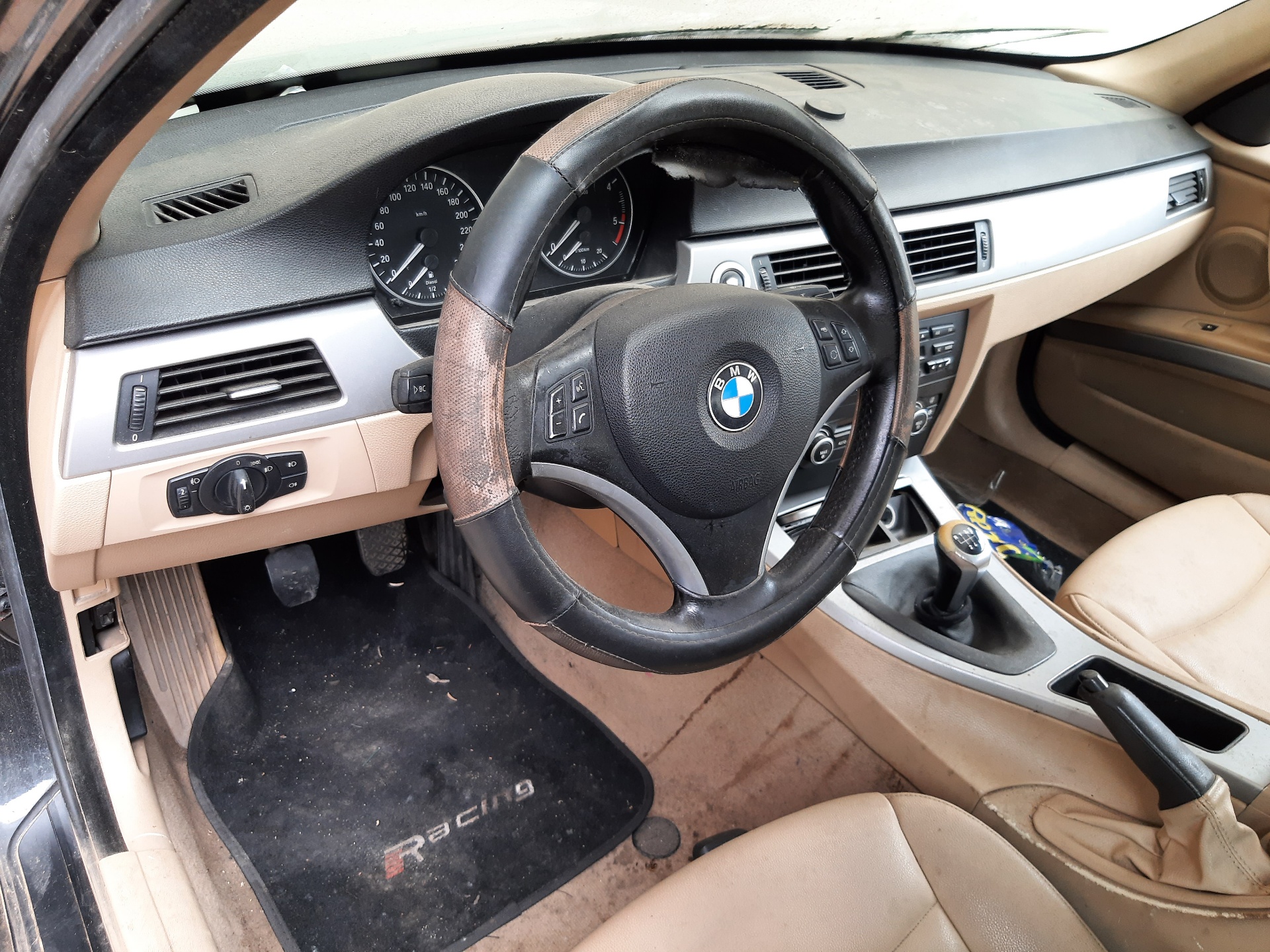 BMW 3 Series E90/E91/E92/E93 (2004-2013) Крышка топливного бака 51177060692 25384844