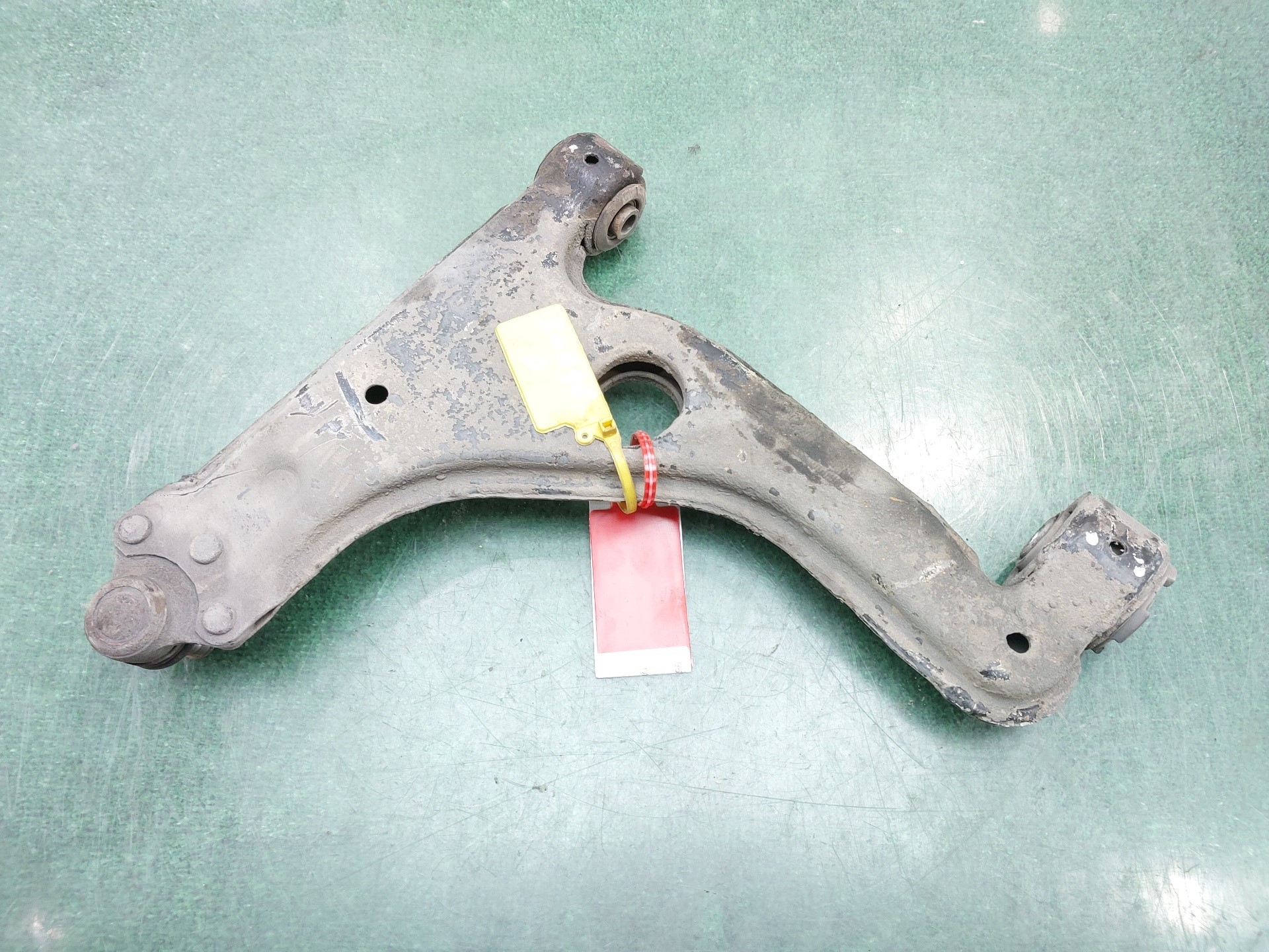 OPEL Corsa B (1993-2000) Braț de control inferior dreapta față 24454478 23013690