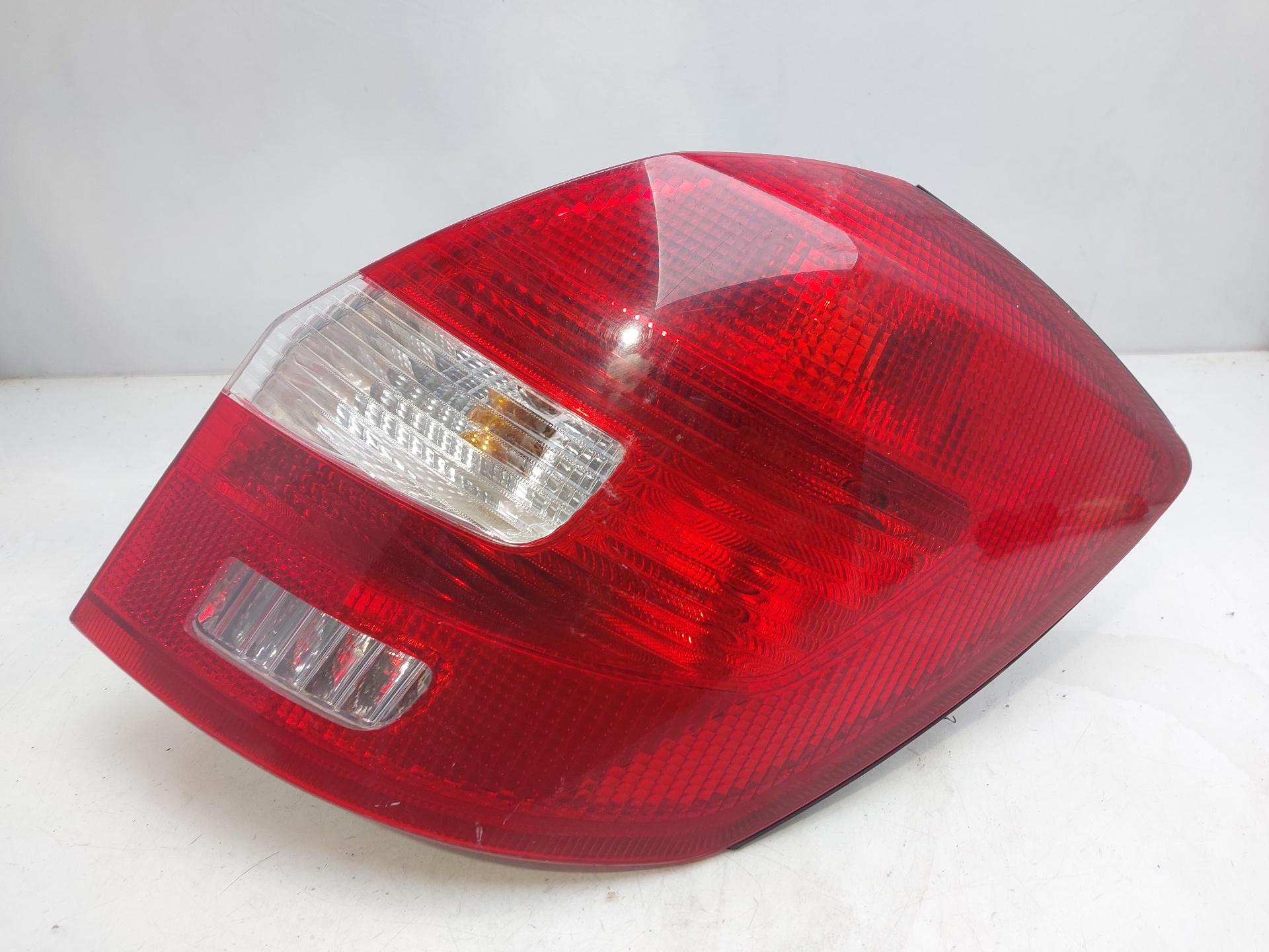 SKODA Fabia 2 generation  (2010-2014) Rear Right Taillight Lamp 5J6945096 23721533