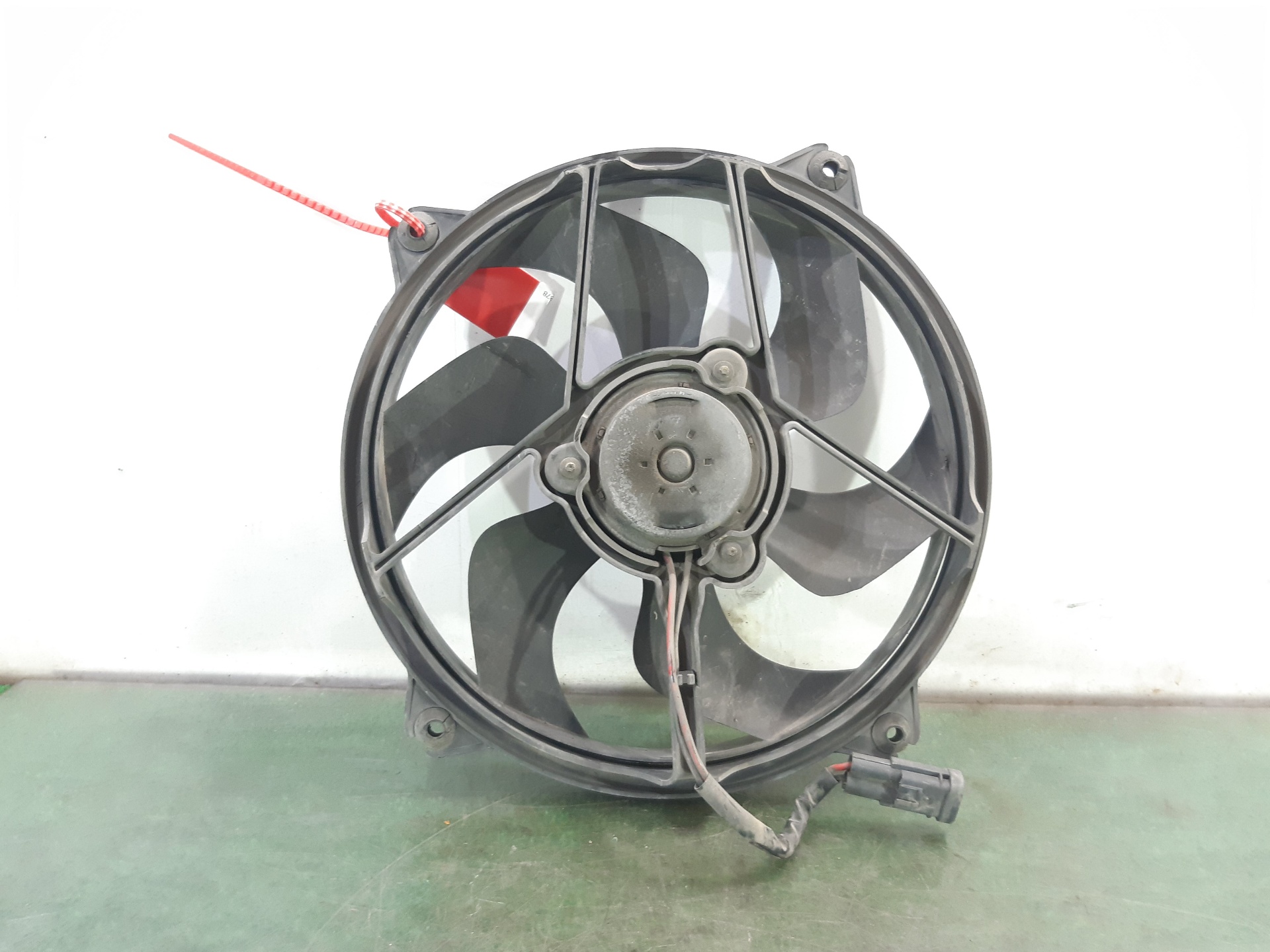 CITROËN C4 1 generation (2004-2011) Difūzoriaus ventiliatorius 1253A9 22423594