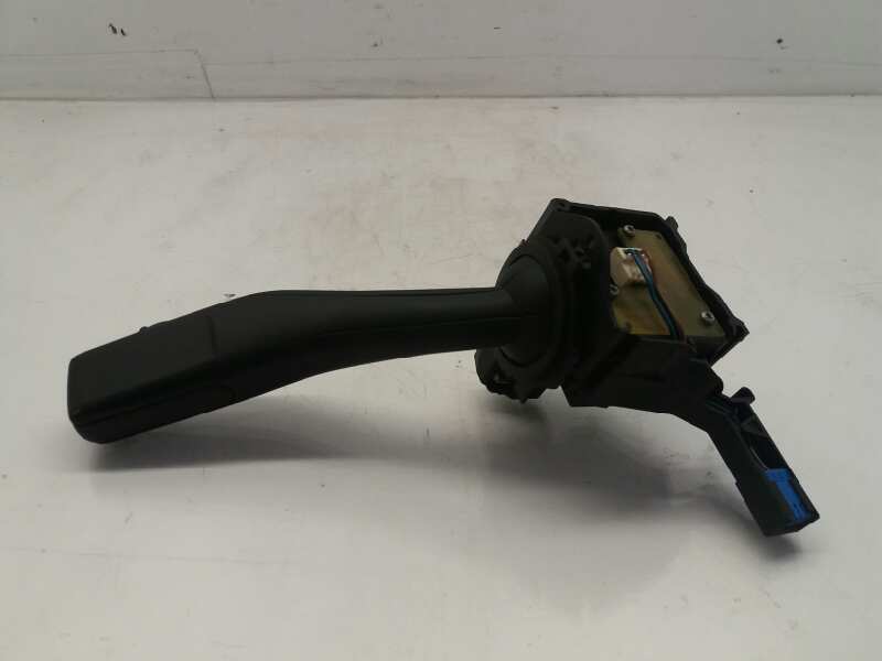 SEAT Toledo 3 generation (2004-2010) Indikeringstorkarspaksbrytare 1K0953519H 24124260