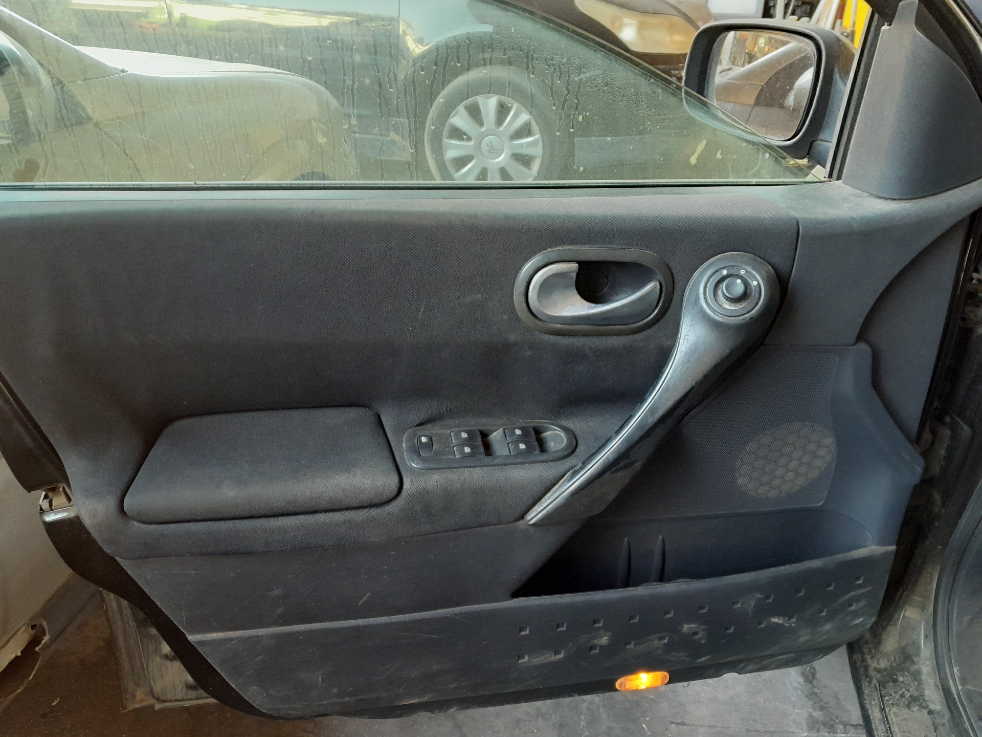 RENAULT Megane 2 generation (2002-2012) Rear Left Door 7751473732 20767458