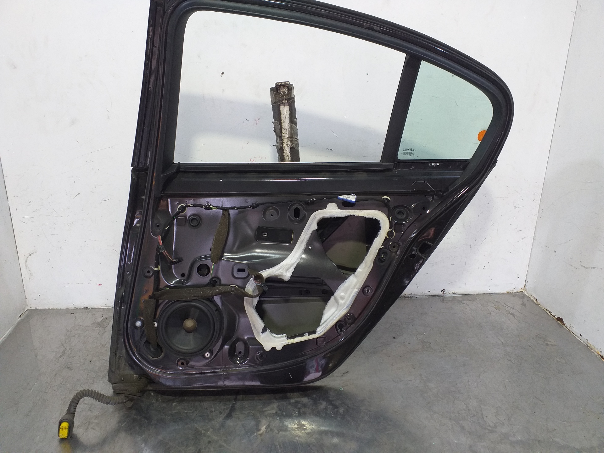 RENAULT Laguna 3 generation (2007-2015) Rear Right Door 821000022R 25687607