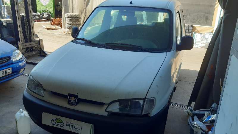 PEUGEOT Partner 1 generation (1996-2012) Încuietoare ușă dreapta față 9136J6 18576183