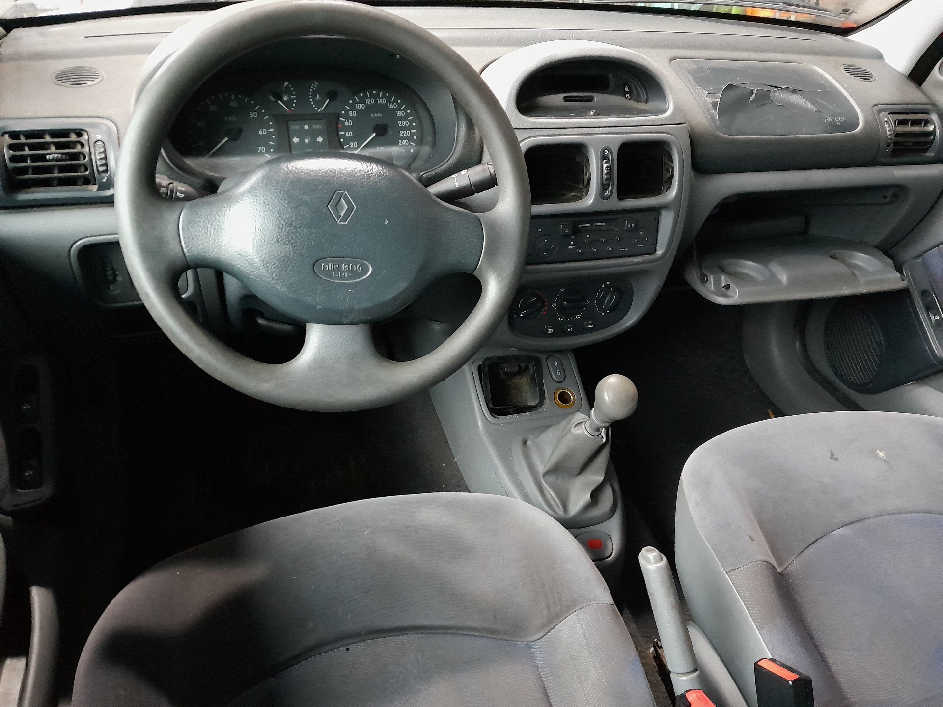 VAUXHALL Clio 3 generation (2005-2012) Främre vänstra dörrlås 7701045304 22472937