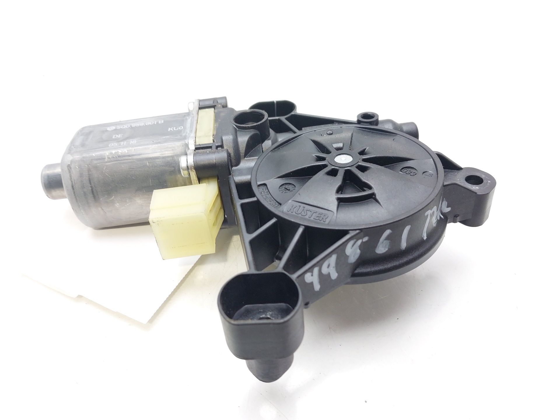 SEAT Leon 3 generation (2012-2020) Front venstre dør vindusregulator motor 5Q0959801B 23031667