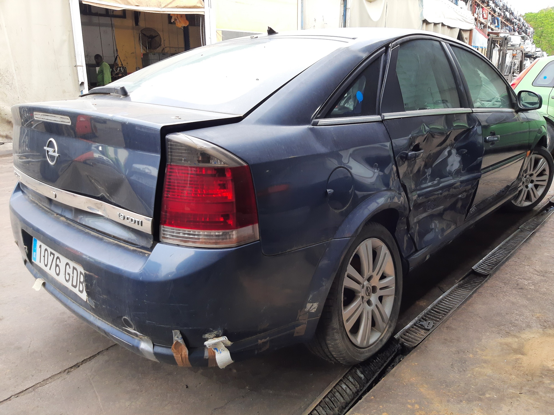 DODGE Vectra C (2002-2005) Saugiklių dėžė 13205776 20993733