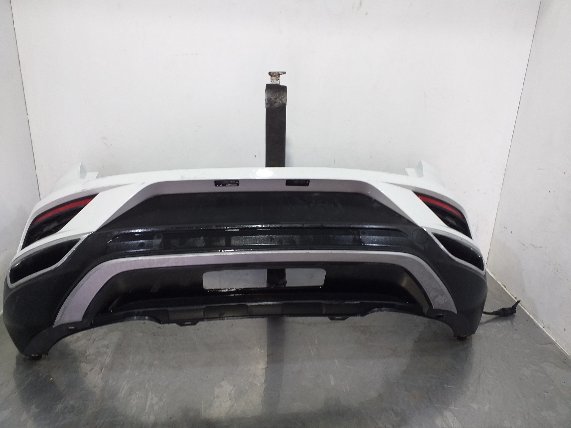 VOLKSWAGEN T-Roc 1 generation (2017-2024) Rear Bumper 2GA807421DGRU, 42291KMS!, 5PUERTAS 24153682