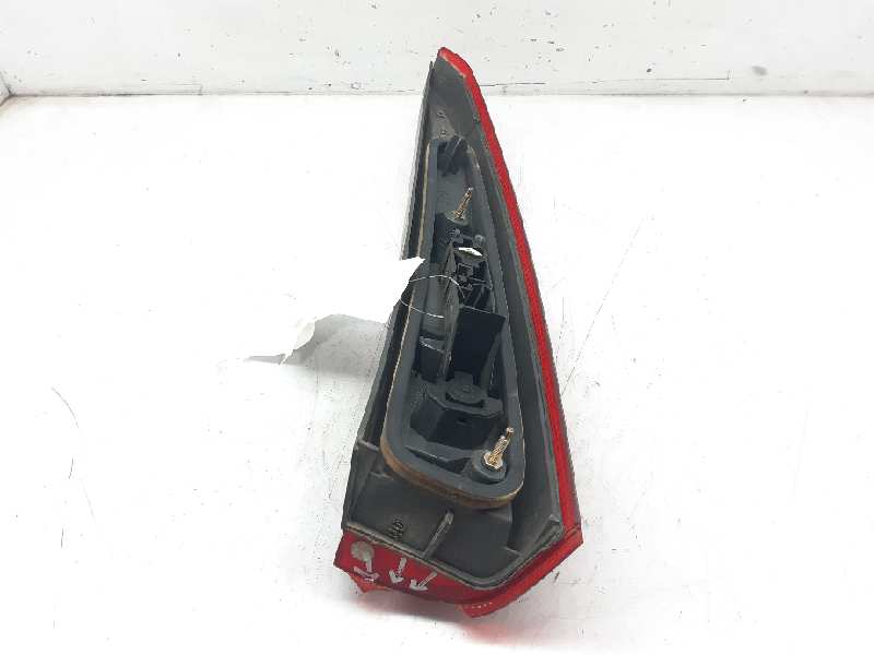 VOLVO V70 1 generation (1997-2000) Feu arrière gauche 9157799 18438651