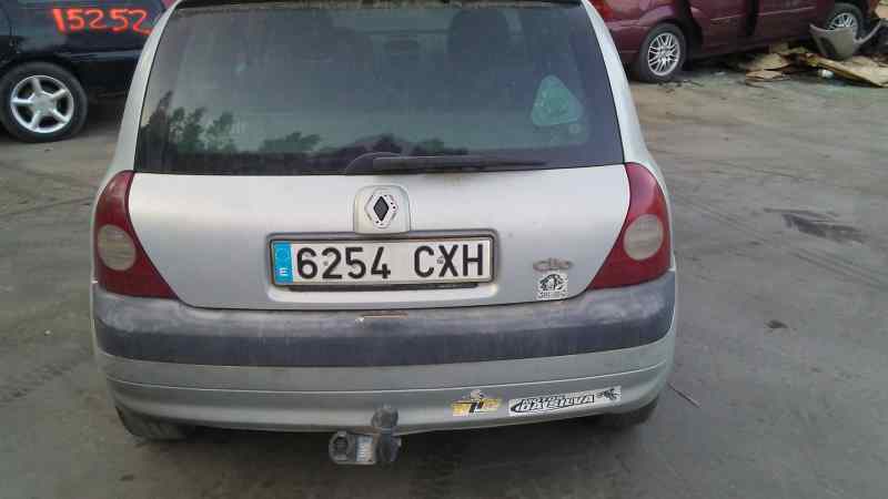 RENAULT Clio 2 generation (1998-2013) Левая противотуманка переднего бампера 8200002469 22069682