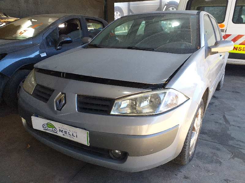 RENAULT Megane 2 generation (2002-2012) Бампер передний 620226236R 22042866