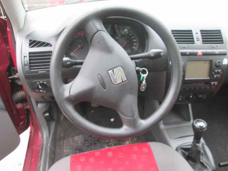 SEAT Cordoba 1 generation (1993-2003) Дроссельная заслонка 030133062A 20165841