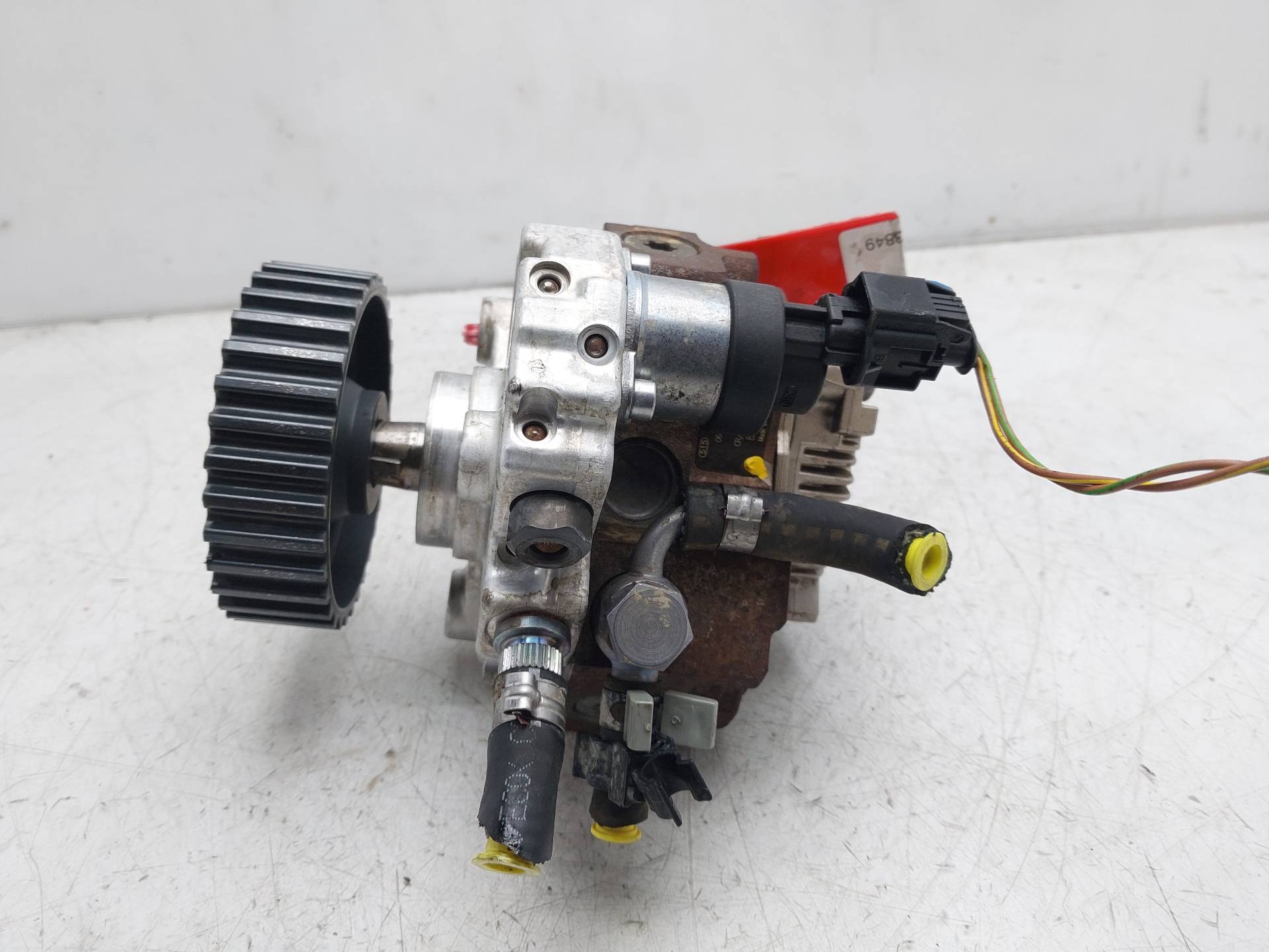 OPEL Astra J (2009-2020) High Pressure Fuel Pump 97327924 25215770