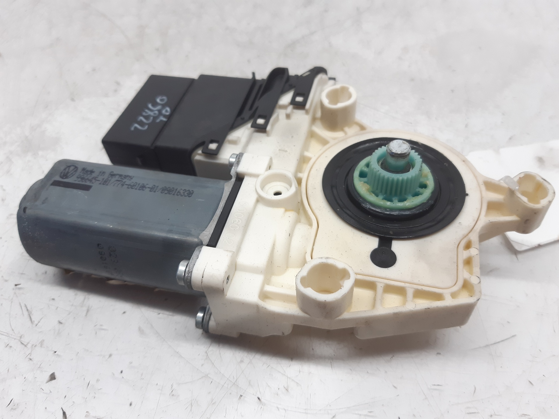 SEAT Leon 2 generation (2005-2012) Rear Right Door Window Control Motor 1K0959704G 18651450