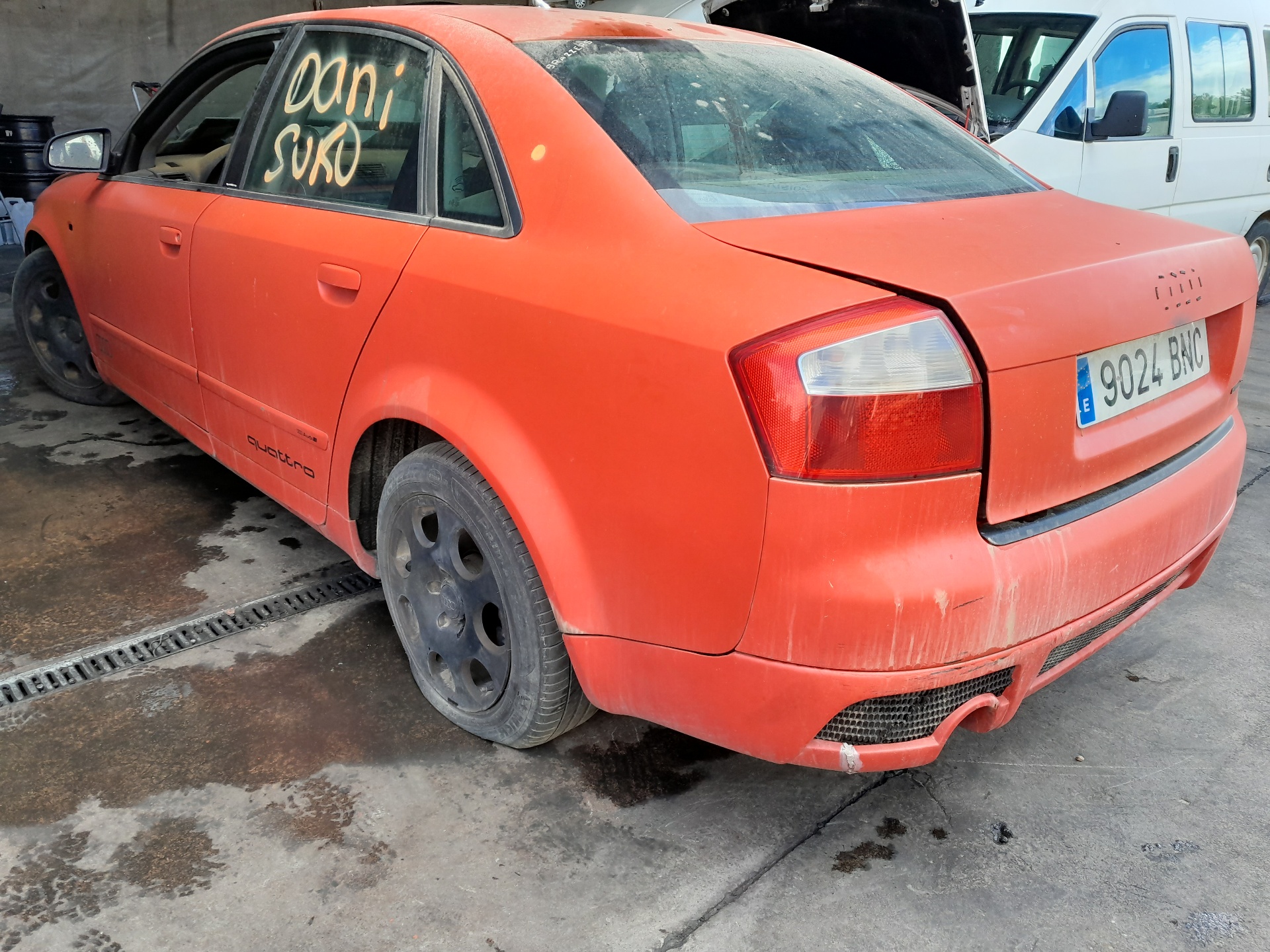 AUDI A4 B6/8E (2000-2005) Priekšējais kreisais durvju spogulis NVE2311 22455905