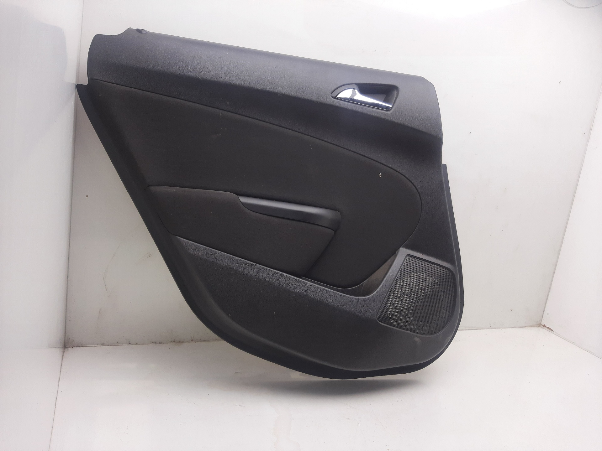 OPEL Astra J (2009-2020) Rear Left Door Molding 13258681 23083352