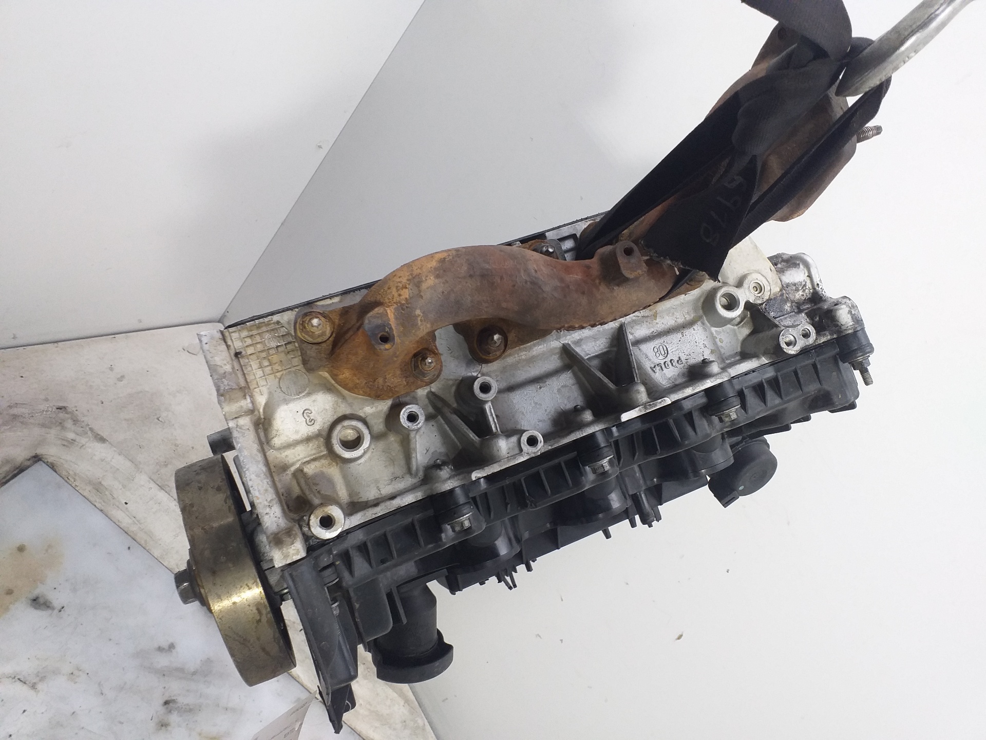 IVECO Discovery 3 generation (2004-2009) Chiulasă motor 4R8Q6090 24045524