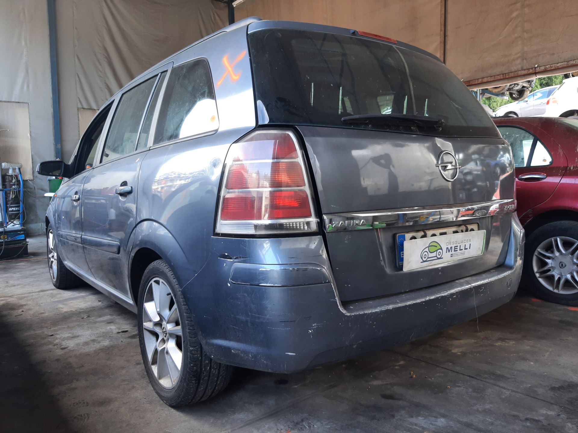 OPEL Zafira B (2005-2010) Блок предохранителей 13206754 25696803