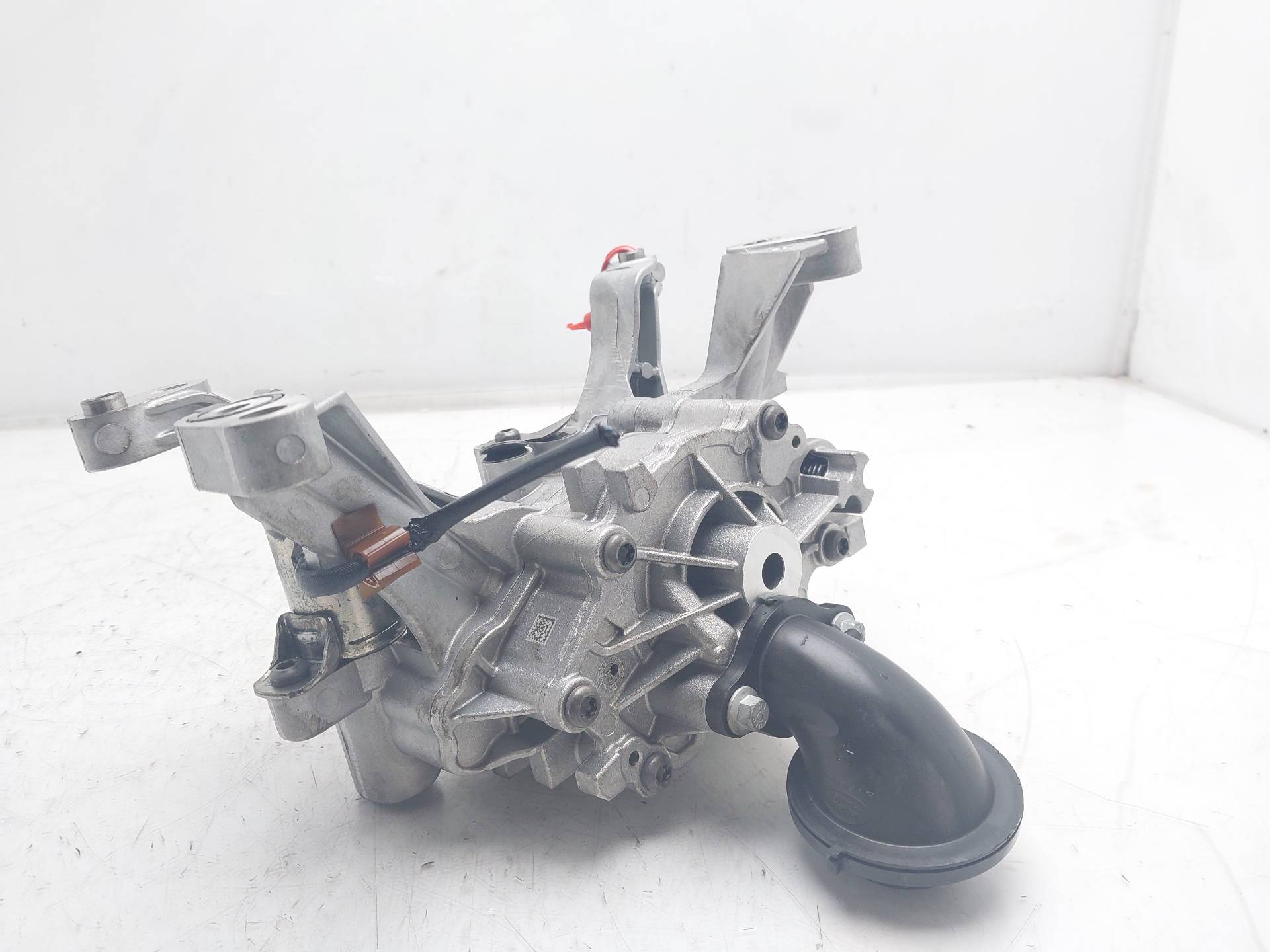 LAND ROVER Discovery Sport 1 generation (2014-2024) Oil Pump G4D36L079E 25096764
