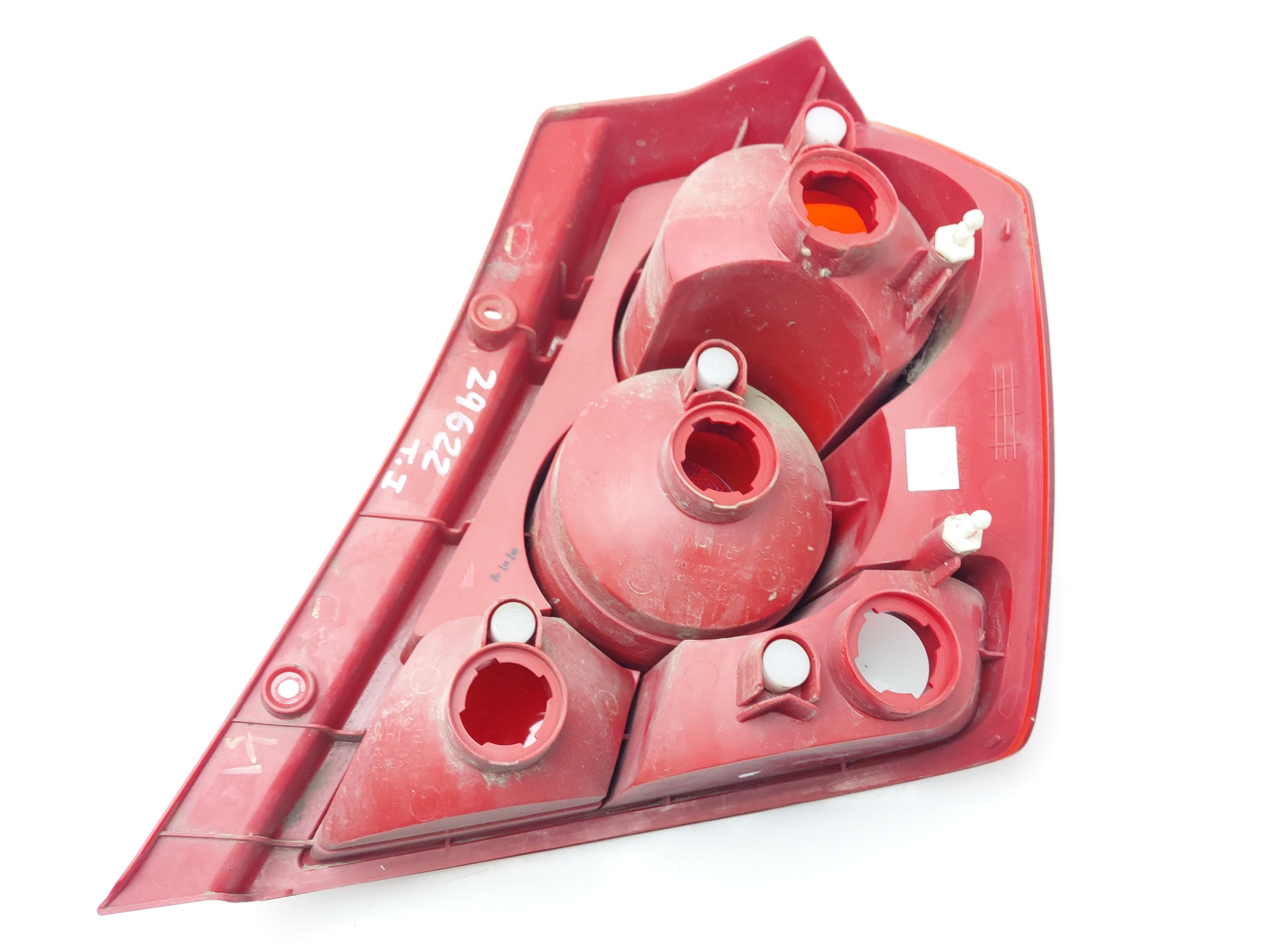 Rear lamp lh B12S1 96540268 de Chevrolet Aveo / kalos hatchback (t200) 2003-0 72 CV con 160425 km - pieza usada