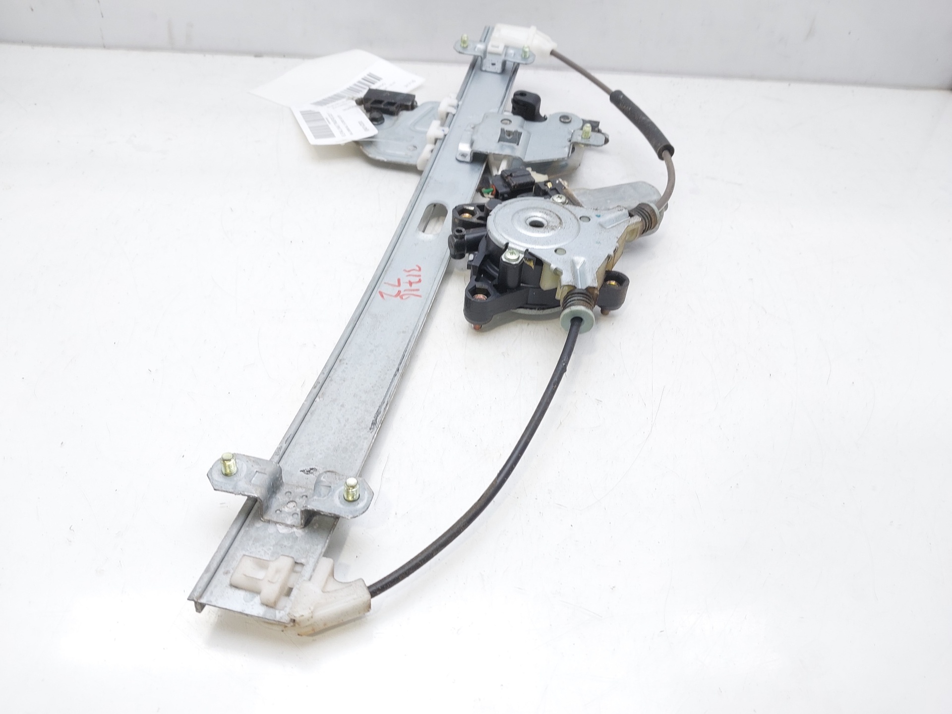 KIA Carnival 2 generation (2006-2010) Rear left door window lifter 834014D000 22335486