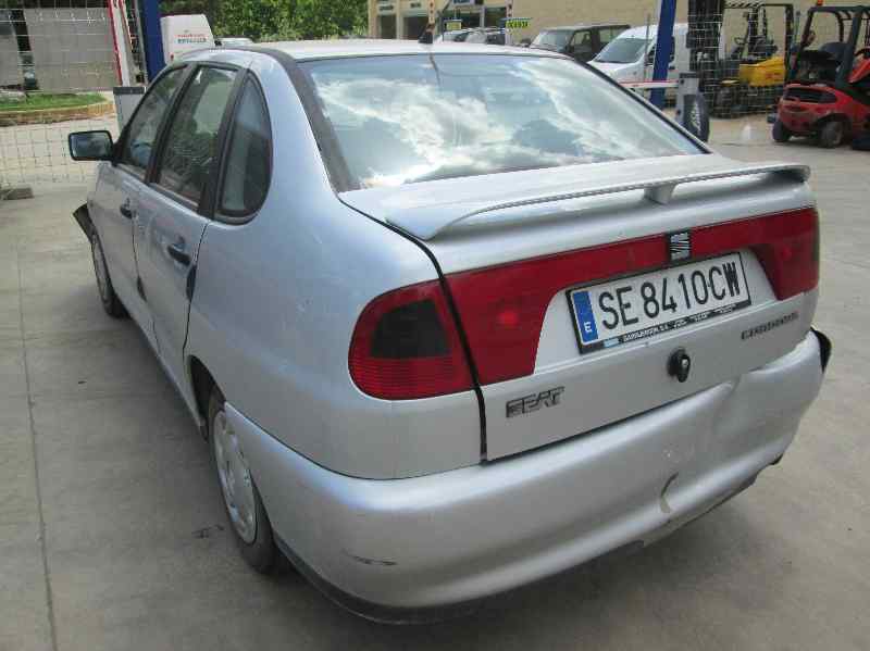 SEAT Ibiza 2 generation (1993-2002) Зеркало передней правой двери 415312302 20165447