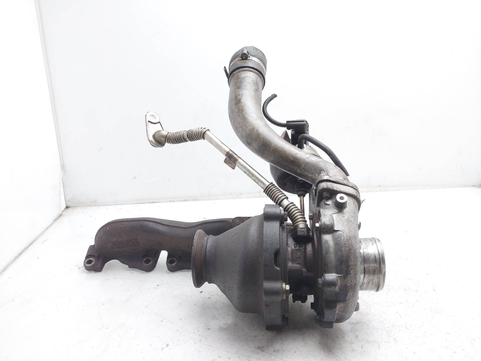 OPEL Astra J (2009-2020) Turbófeltöltő 55570748 24285445