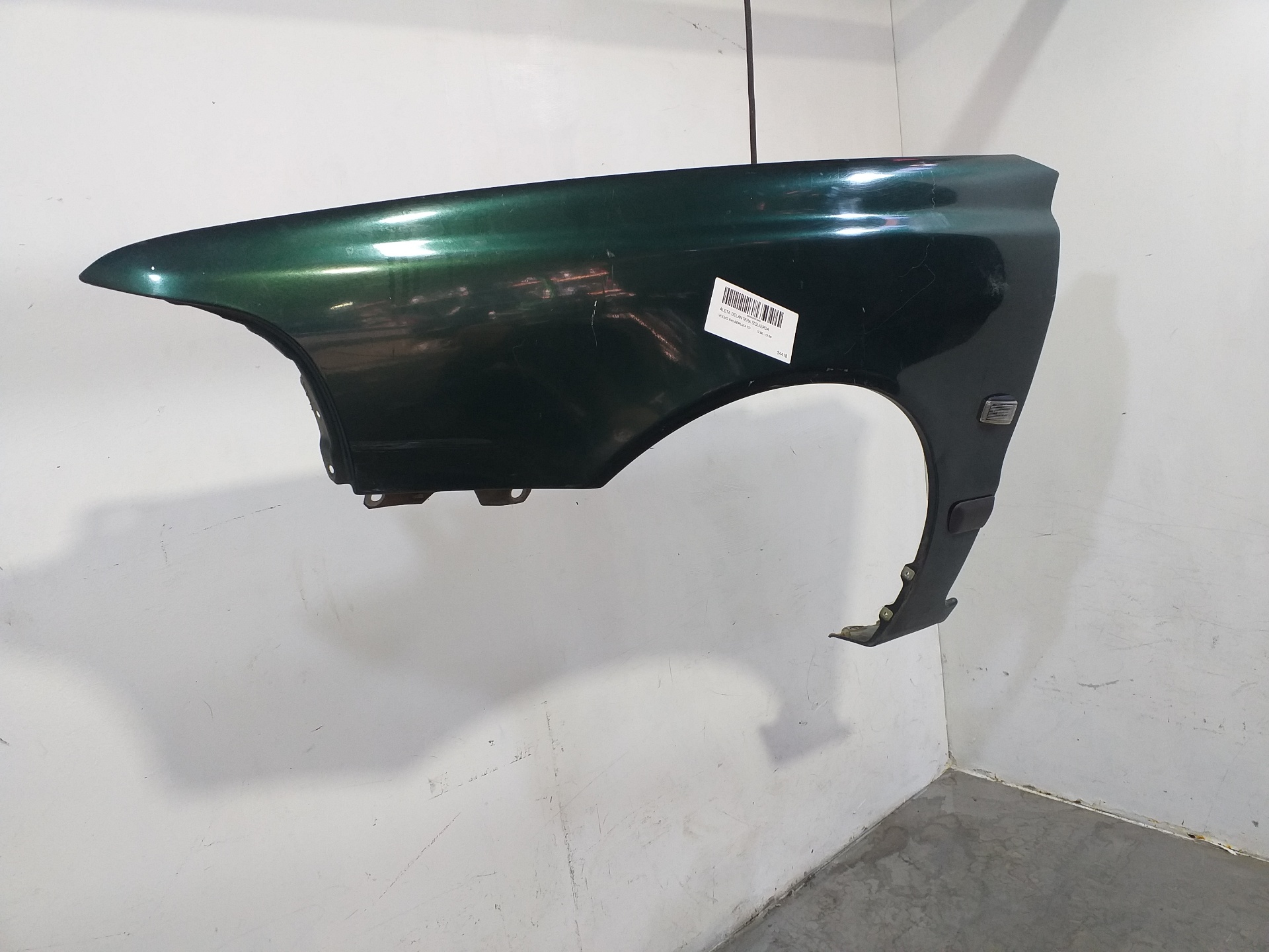 VOLVO S40 1 generation (1996-2004) Front Left Fender 30802306 24759491